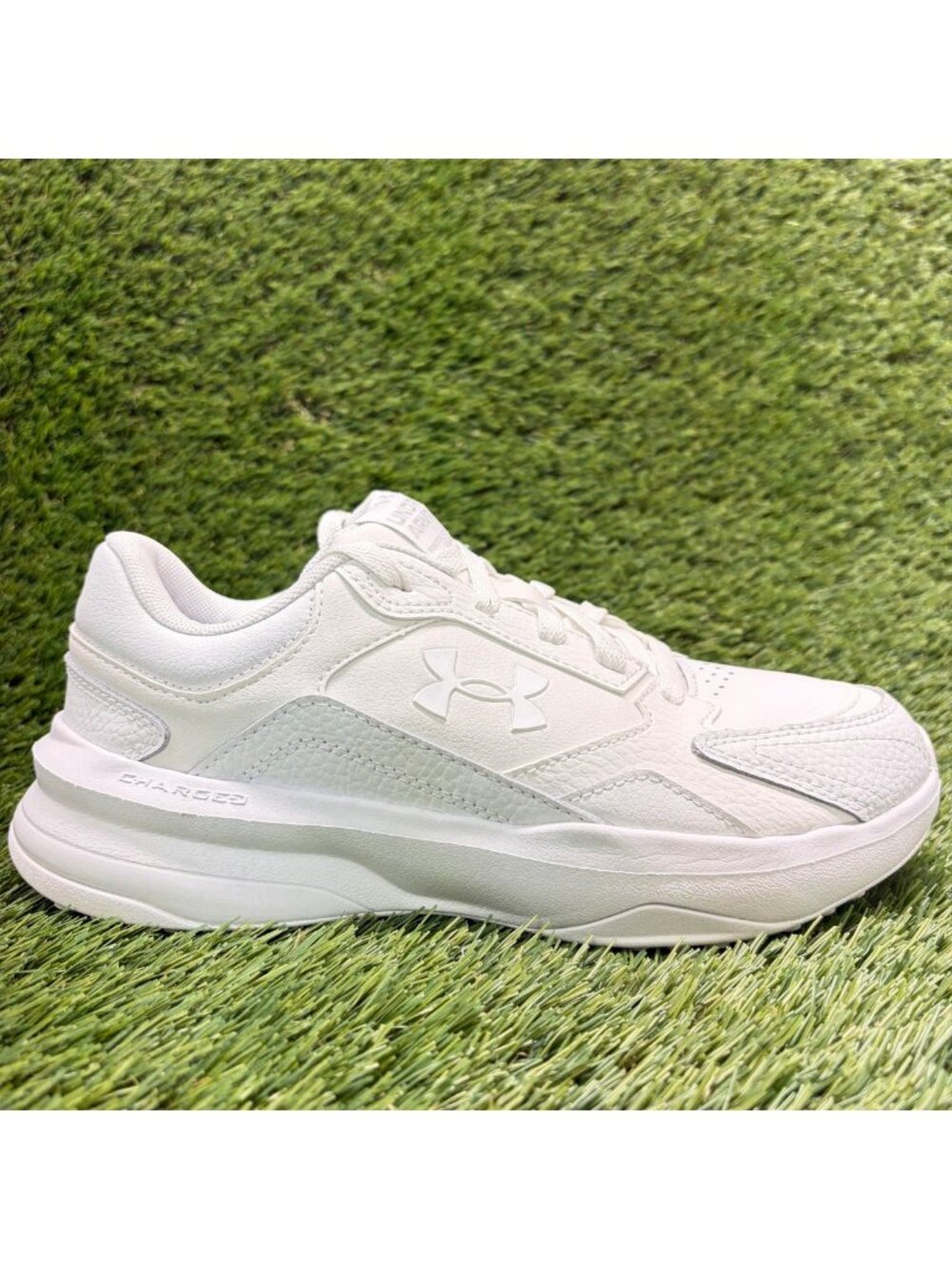 Under Armour Charged Edge Leather Womens Size 7.5 White Training Shoes Sneakers